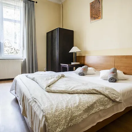 Nocleg ze śniadaniem Momotown Privates Kraków