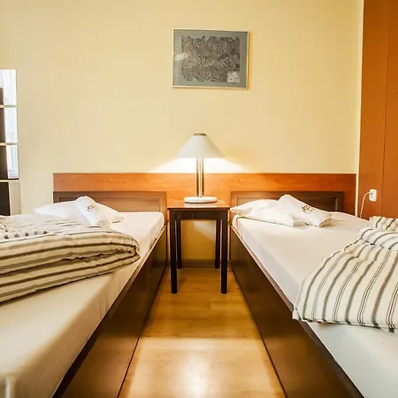 Momotown Privates 2* Kraków