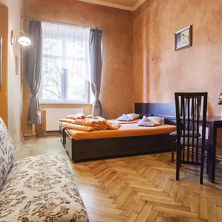 Momotown Privates Kraków